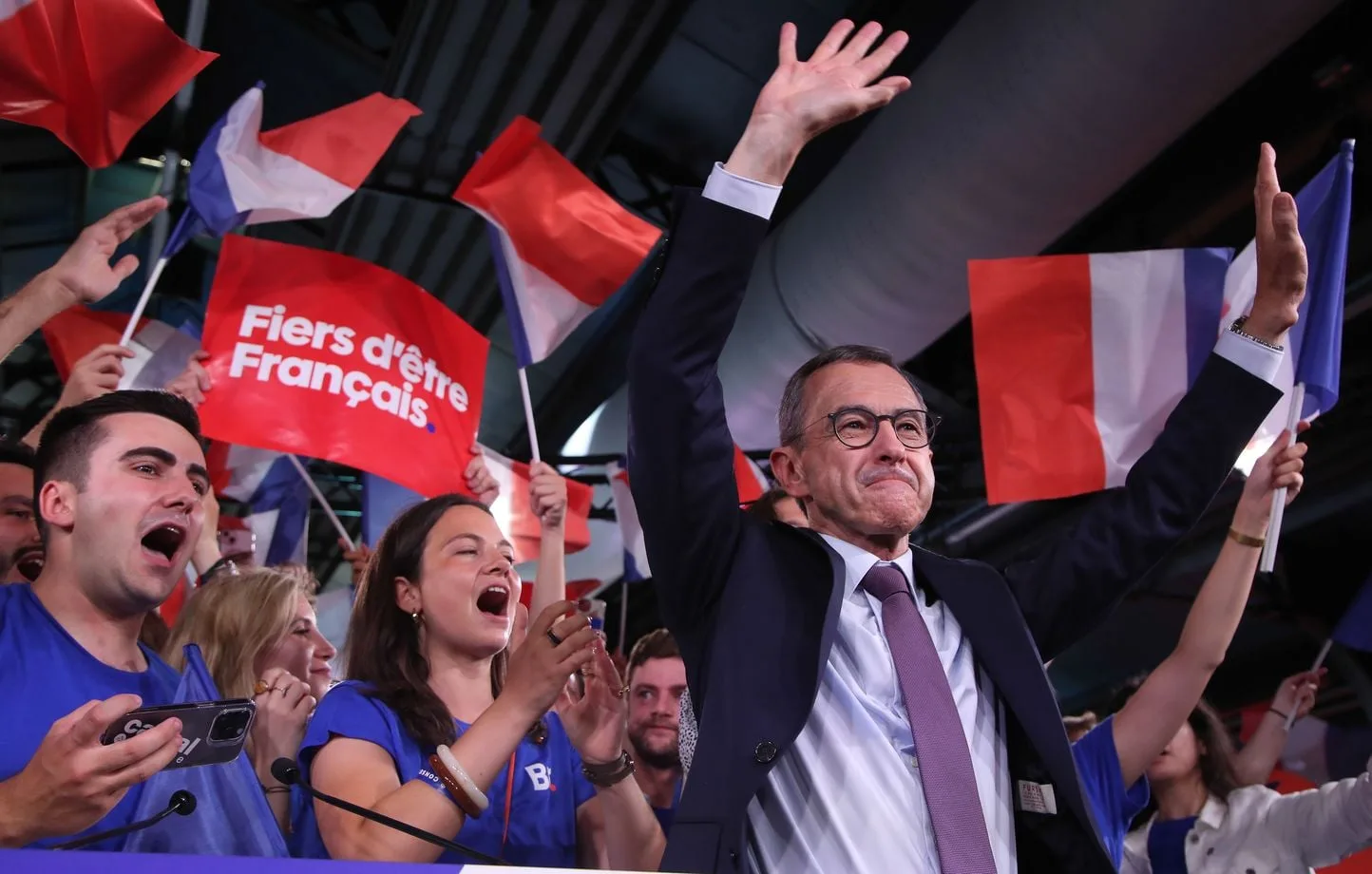 Bruno Retailleau busca relanzar su candidatura y critica a Macron y Mélenchon