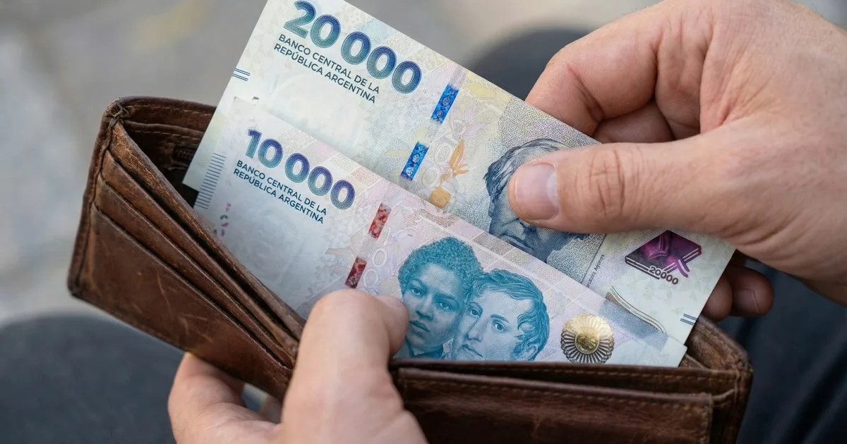 Cuánto depositar en plazo fijo para obtener $300.000 mensuales según cada banco