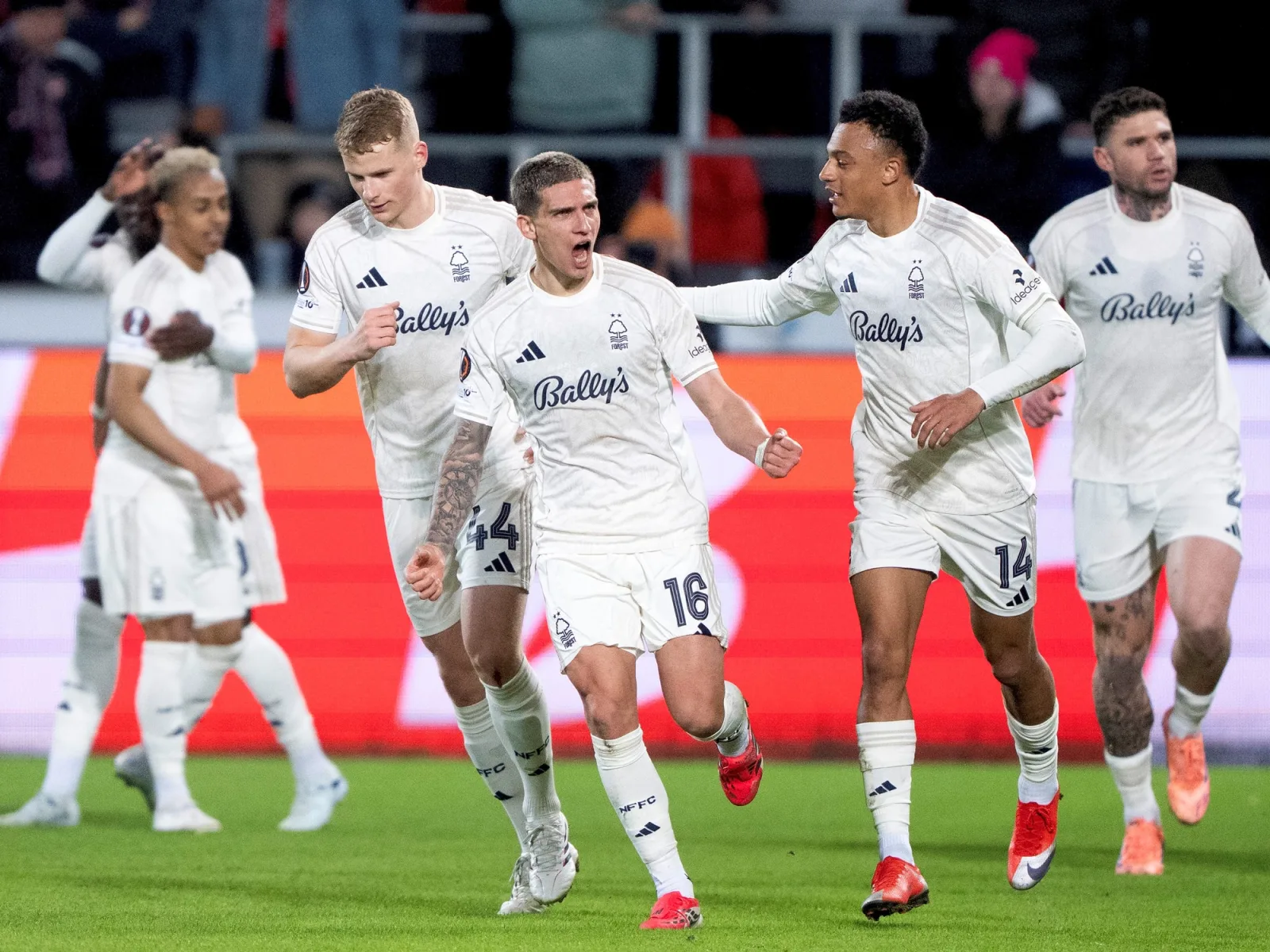 River apunta a Longoria, campeón con Argentina y volante central en la mira