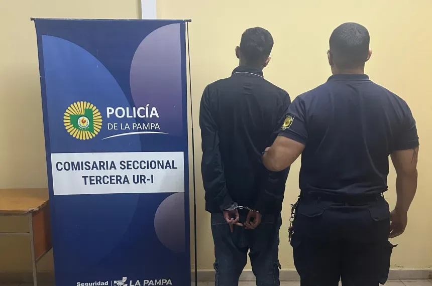 Allanaron la vivienda del sospechoso de robar el celular a una estudiante en Santa Rosa