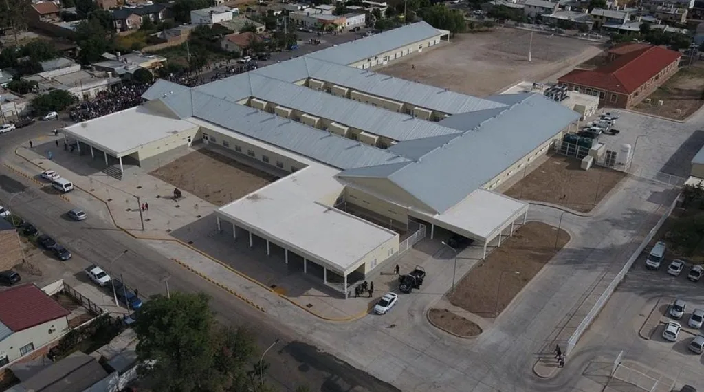 Allen avanza en infraestructura educativa, sanitaria y urbana para mejorar la calidad de vida