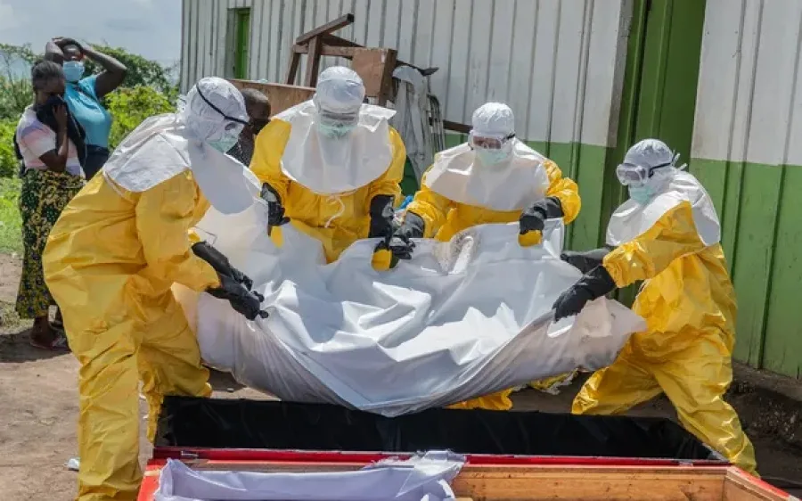 Argentina activa protocolos de prevención tras detectar barcos procedentes de zonas con ébola