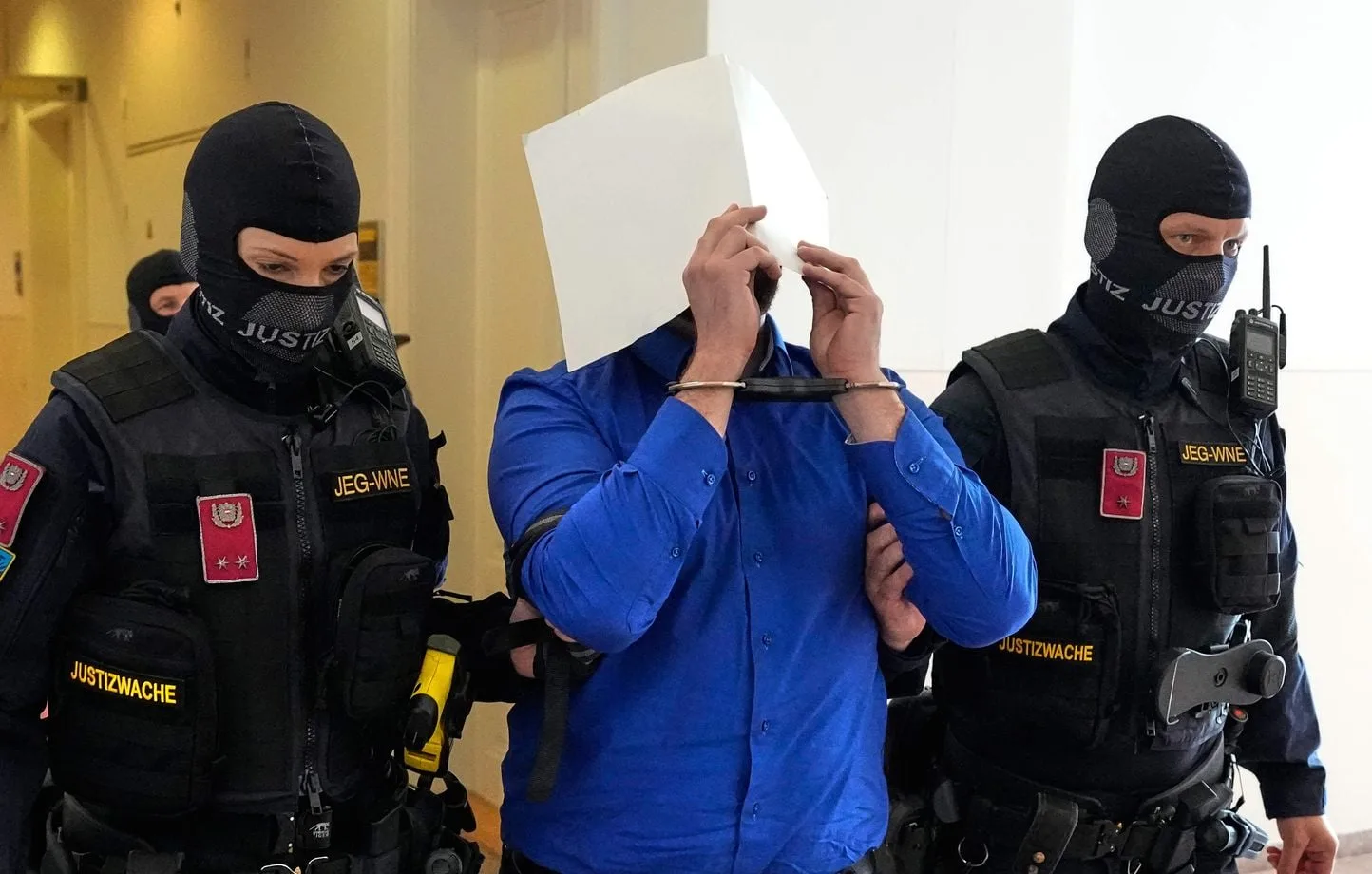 Austriaco condenado a 15 años por planear atentados yihadistas, incluido ataque a concierto en Viena