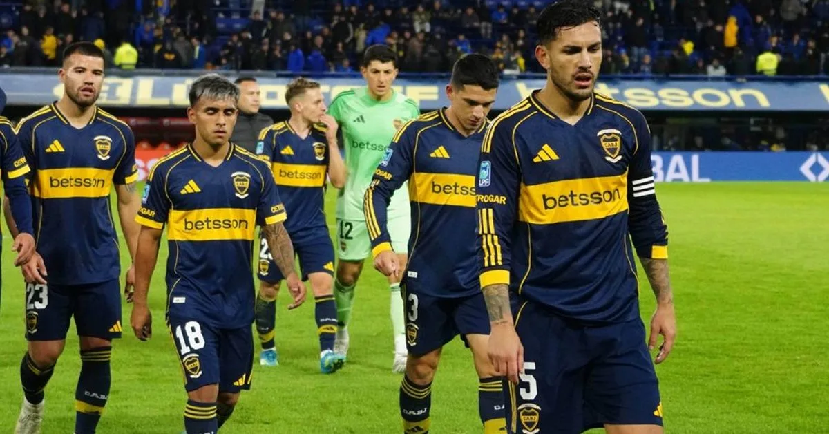 Boca quedó fuera del Torneo Apertura tras perder en casa ante Huracán con dos jugadores de más