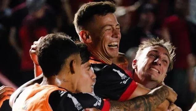 Colón toma ventaja con goles de Lértora y Marcioni frente a All Boys en la Primera Nacional