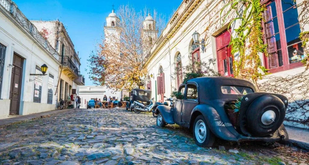 Colonia del Sacramento se posiciona como opción más económica para escapadas desde Buenos Aires en 2026