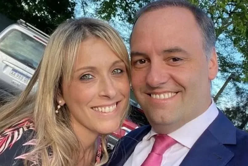 Crecen las dudas por gastos millonarios del jefe de Gabinete libertario y su esposa
