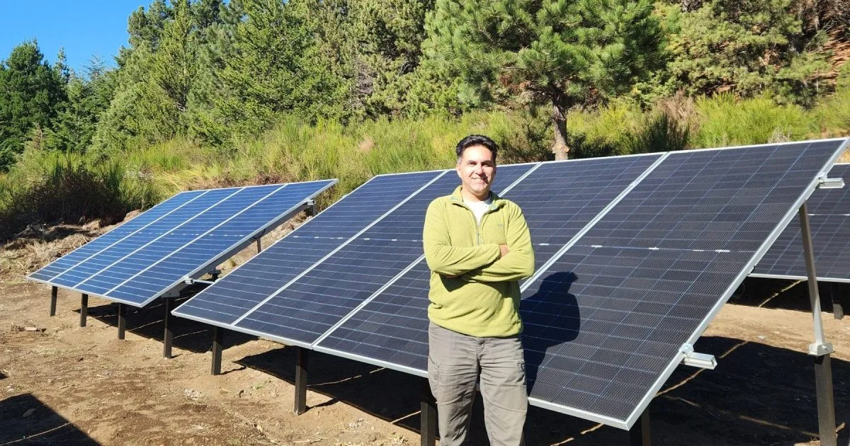 De pasante en un centro de esquí a emprendedor de energías renovables en la Patagonia