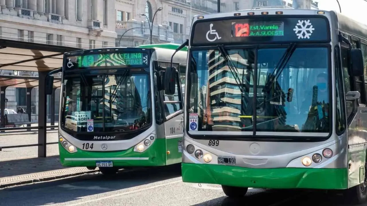 Detalles del salario de choferes de colectivos en el Área Metropolitana en mayo de 2026