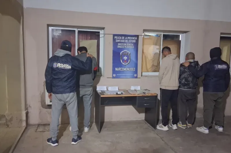 Detienen a un panadero, un remisero y un desocupado, con drogas y en plena "cobranza"