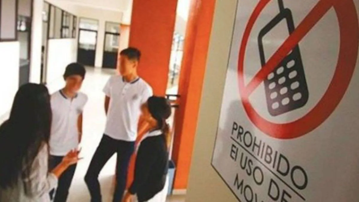 El Arzobispado restringe celulares en colegios para fortalecer vínculos humanos