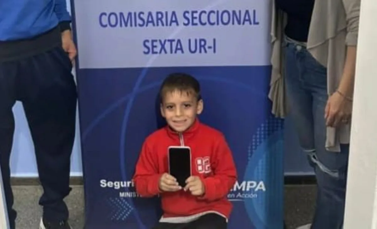 El celular que un niño diabético necesita para controlar su insulina