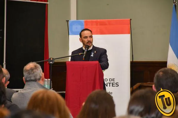 El Hospital Dr. José Ramón Vidal celebra 99 años con homenaje a sus profesionales y egresados