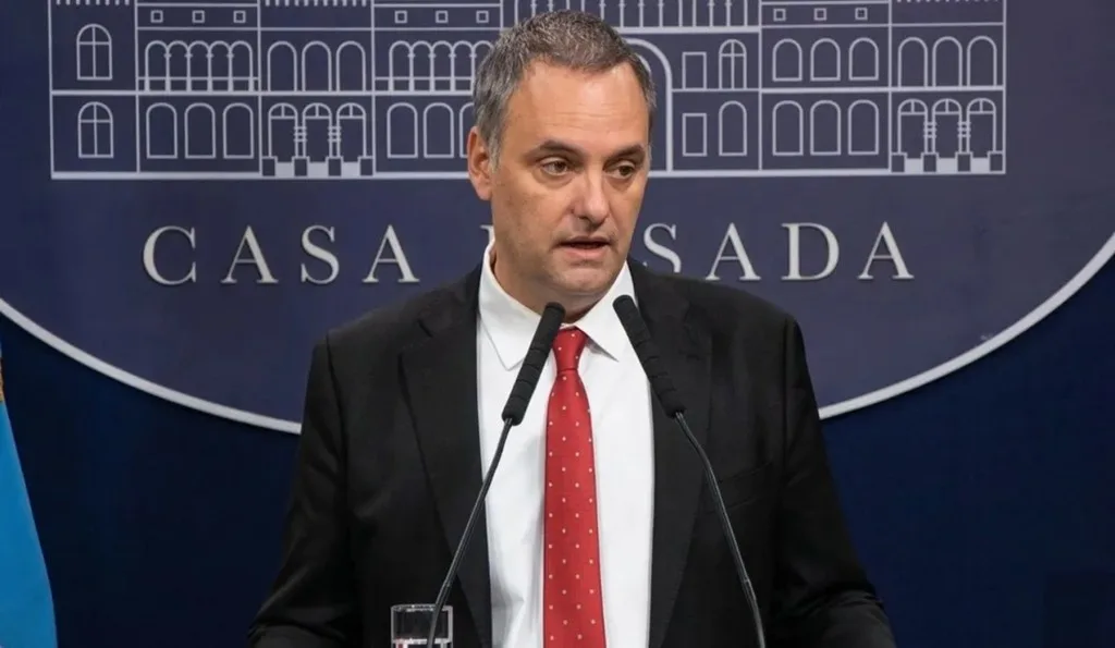 El juez Lijo acelera la indagatoria de Manuel Adorni antes del receso judicial de invierno