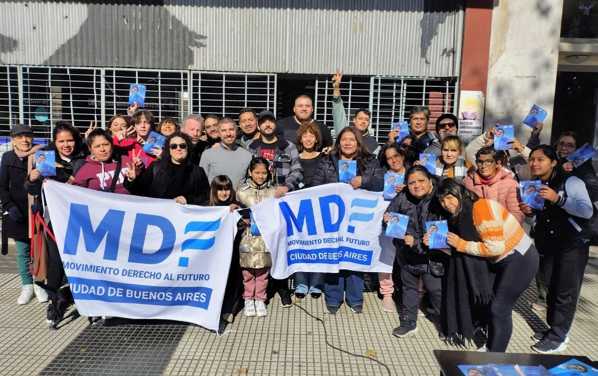 El Movimiento Derecho al Futuro recorre las comunas porteñas para consolidar una opción política en 2027