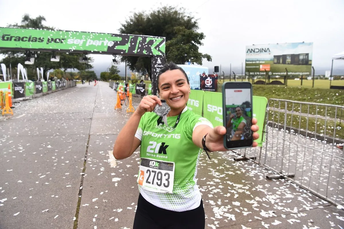 Florencia Mansilla demuestra que la celiaquía no limita su rendimiento en los 21K de Yerba Buena