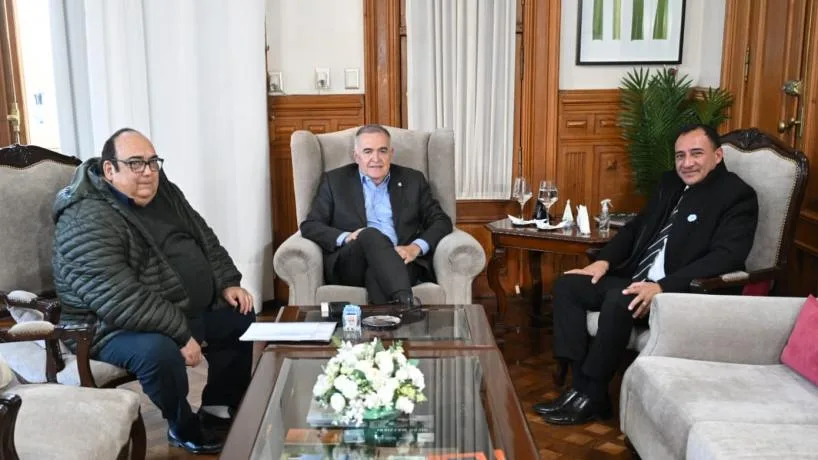 Gobernador Jaldo y el intendente Moreno dialogaron sobre la crisis en municipios del interior