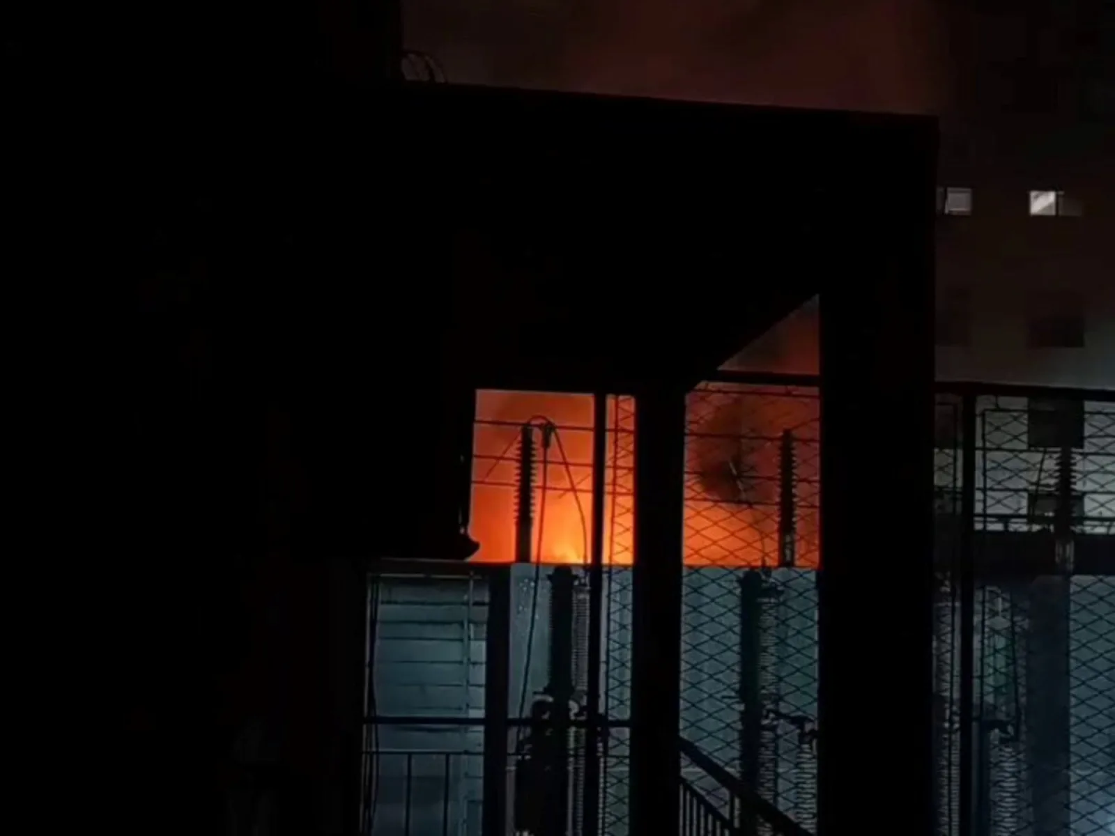 Incendio en subestación de Edesur deja sin luz a más de 100.000 usuarios en Buenos Aires