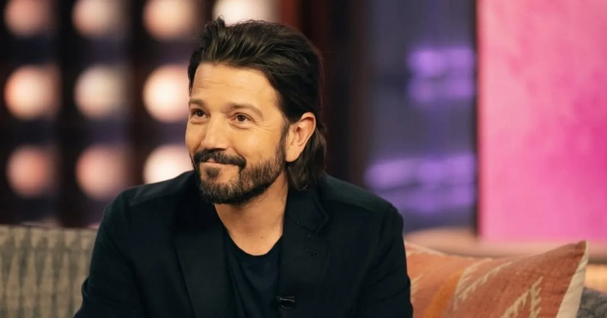 Johnnie Walker deberá indemnizar a Diego Luna con el 40% de las ventas por uso no autorizado de su imagen