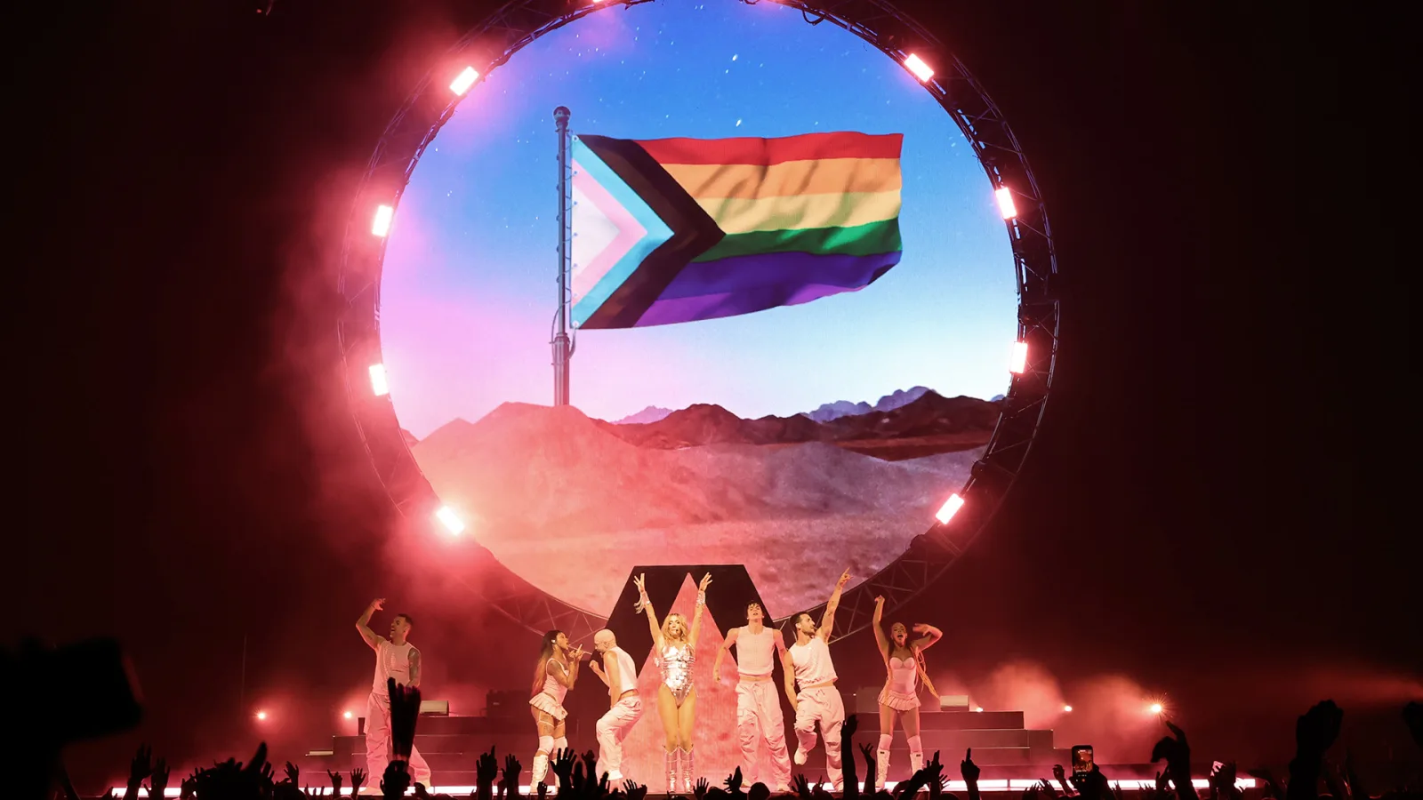 Kesha deslumbra en Los Ángeles con su Freedom Tour y un repertorio que une pasado y presente