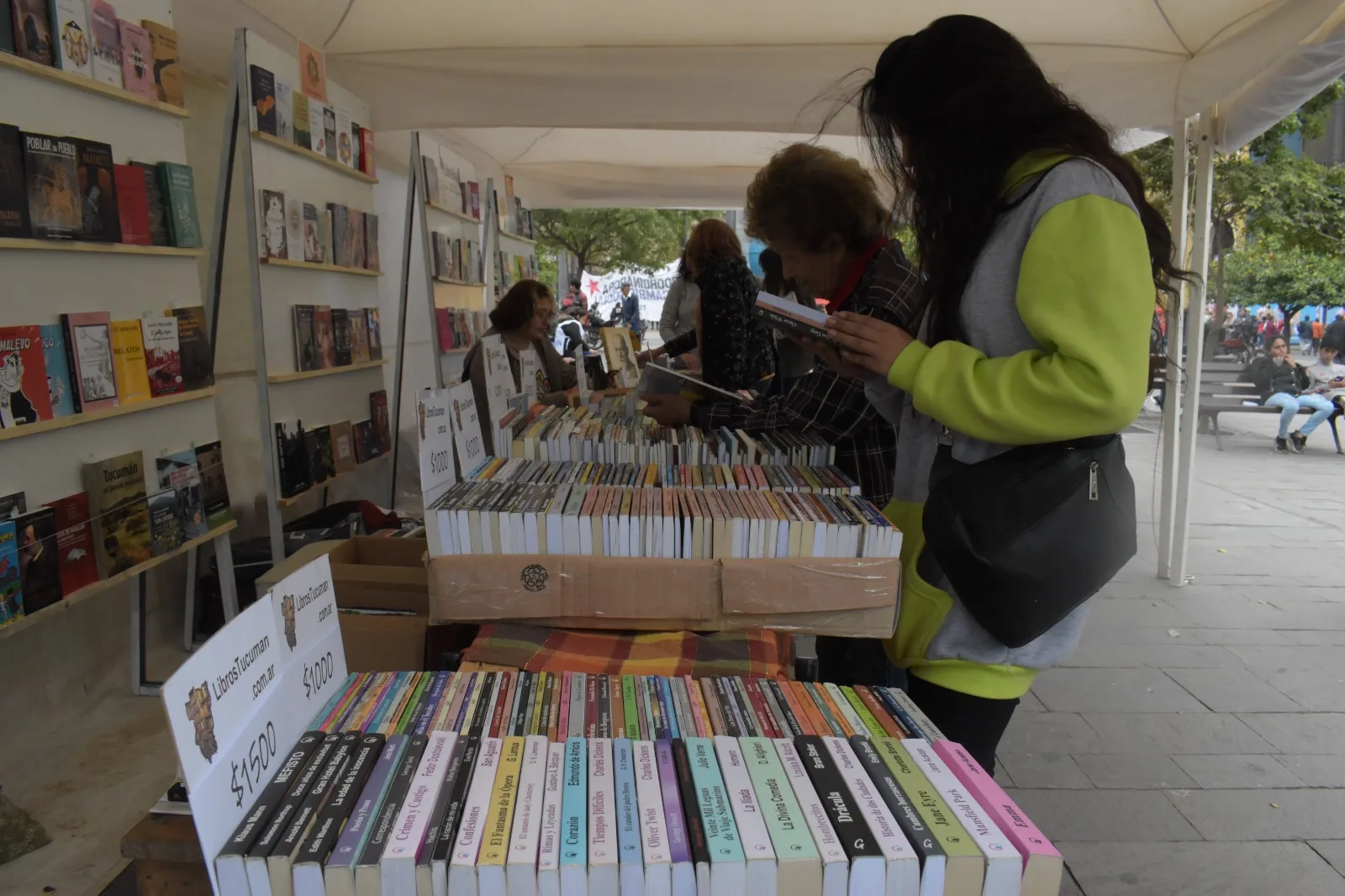 La Feria Regional del Libro regresa a Plaza Independencia para clausurar el Mayo de las Letras