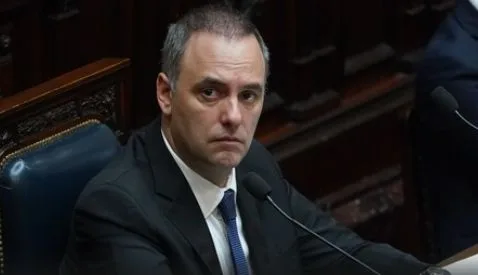 La Justicia federal evalúa citar a Manuel Adorni a indagatoria por enriquecimiento ilícito