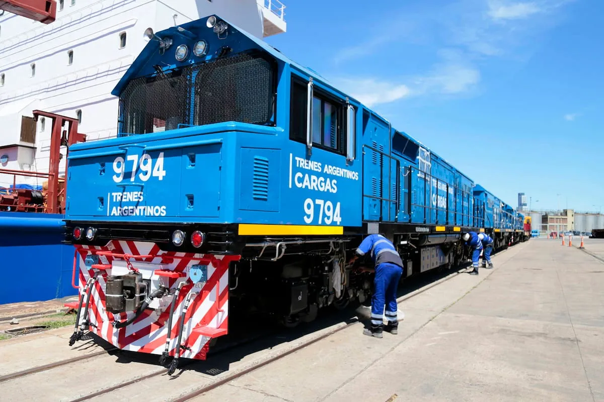 Licitan concesiones por 50 años para operar el Belgrano Cargas y financiarán obras con venta de trenes