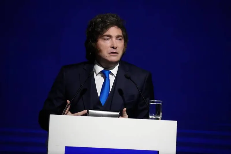 Milei anuncia reducción gradual de retenciones para soja, trigo y cebada