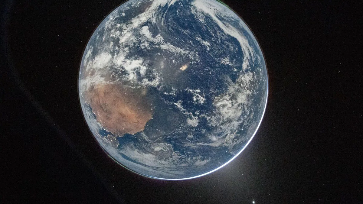 NASA descubre moléculas de ARN en un meteorito que cae a la Tierra