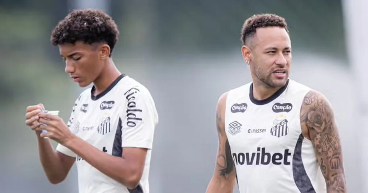 Neymar protagoniza pelea con el hijo de Robinho en entrenamiento del Santos