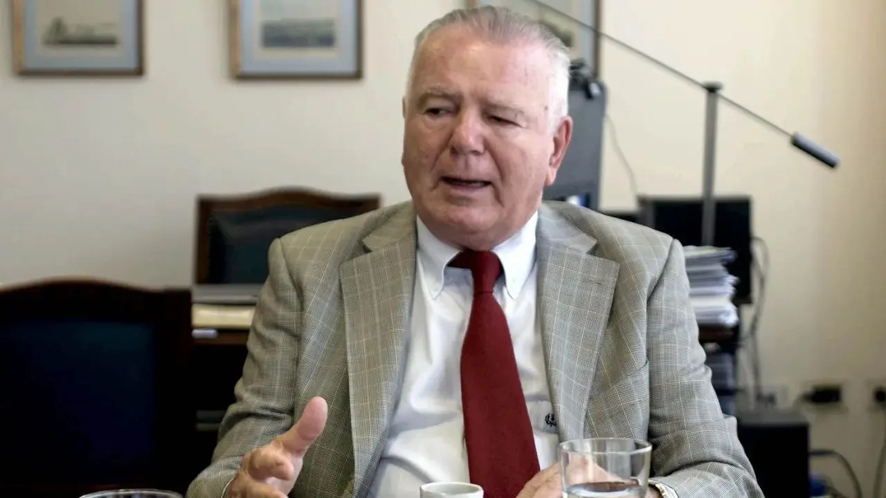 Orlando Ferreres advierte atraso cambiario y proyecta dólar oficial sobre $1700 a fin de año