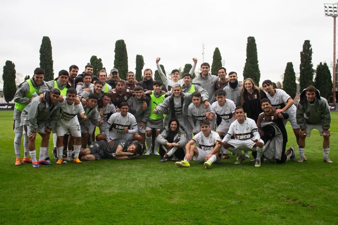 Platense logró un triunfo clave 2-0 ante Lanús y retoma la pelea por playoffs