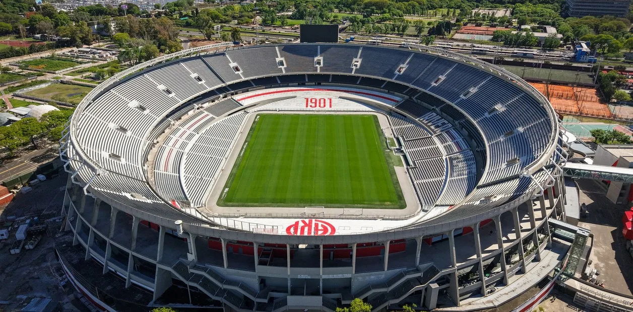 River abrirá las puertas del Monumental para que dos hinchas duerman en una suite con un campeón mundial