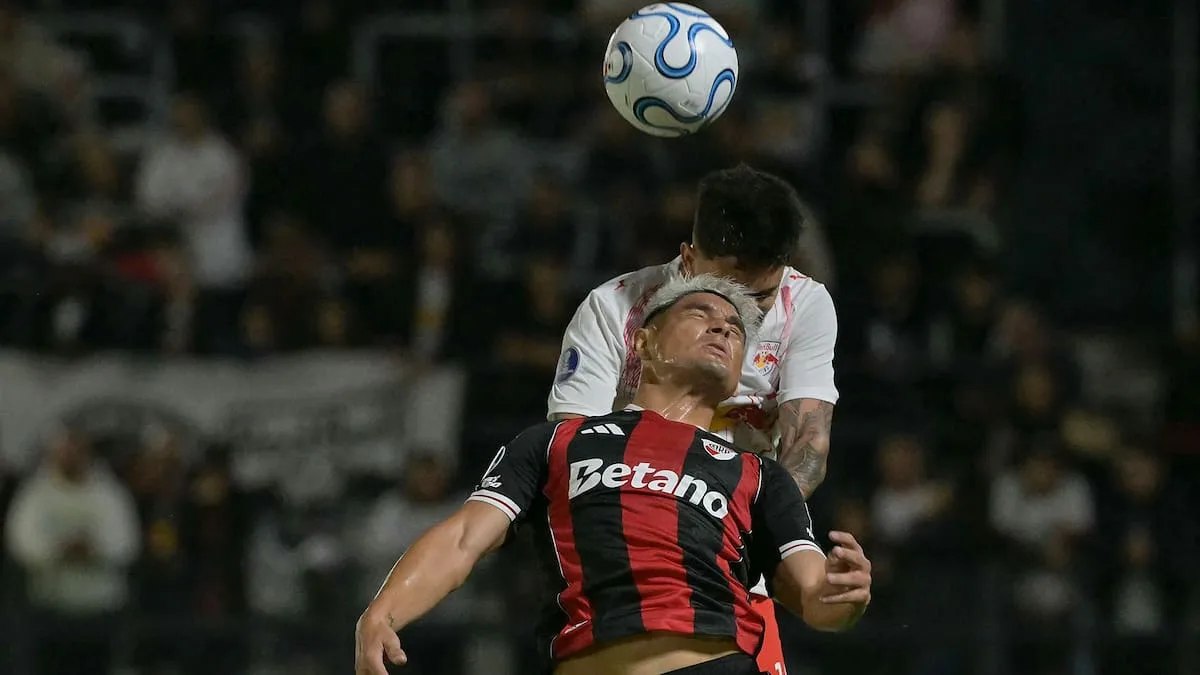 River superó a Bragantino con gol de Martínez Quarta y atajadas decisivas