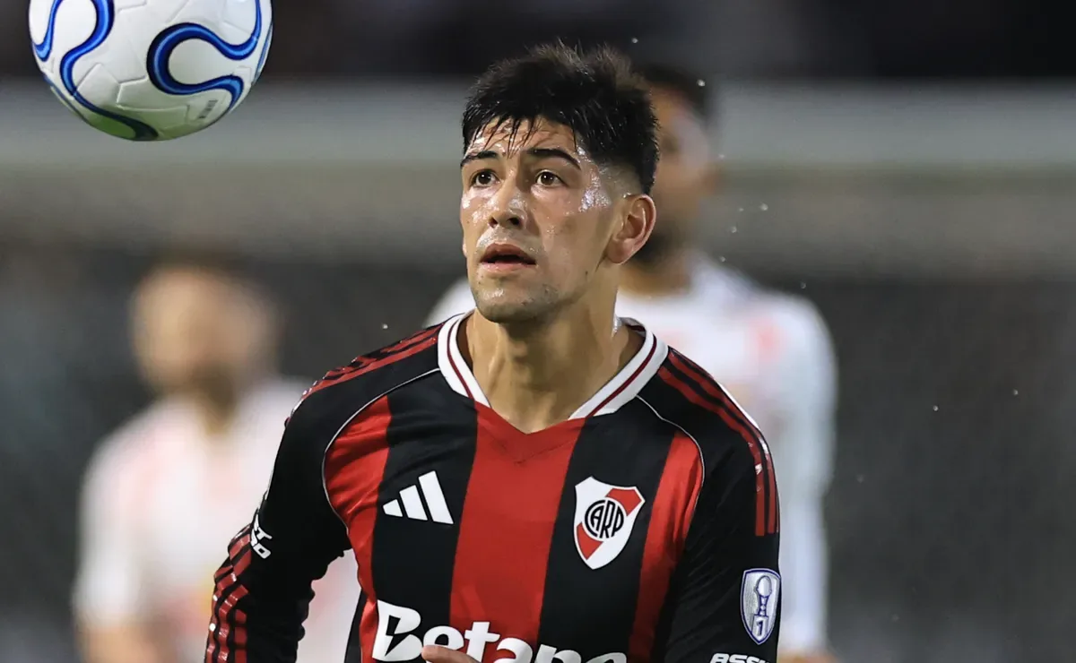 Roma sigue de cerca a Lautaro Rivero y estudia oferta millonaria por el defensor de River