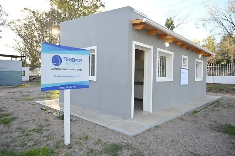 San Luis presenta vivienda piloto y avanza en entrega de materiales para autoconstrucción