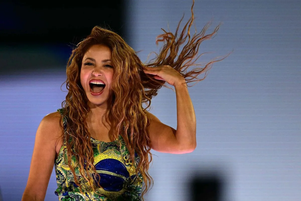 Shakira llena Copacabana con un show gratuito ante miles de seguidores en Río de Janeiro