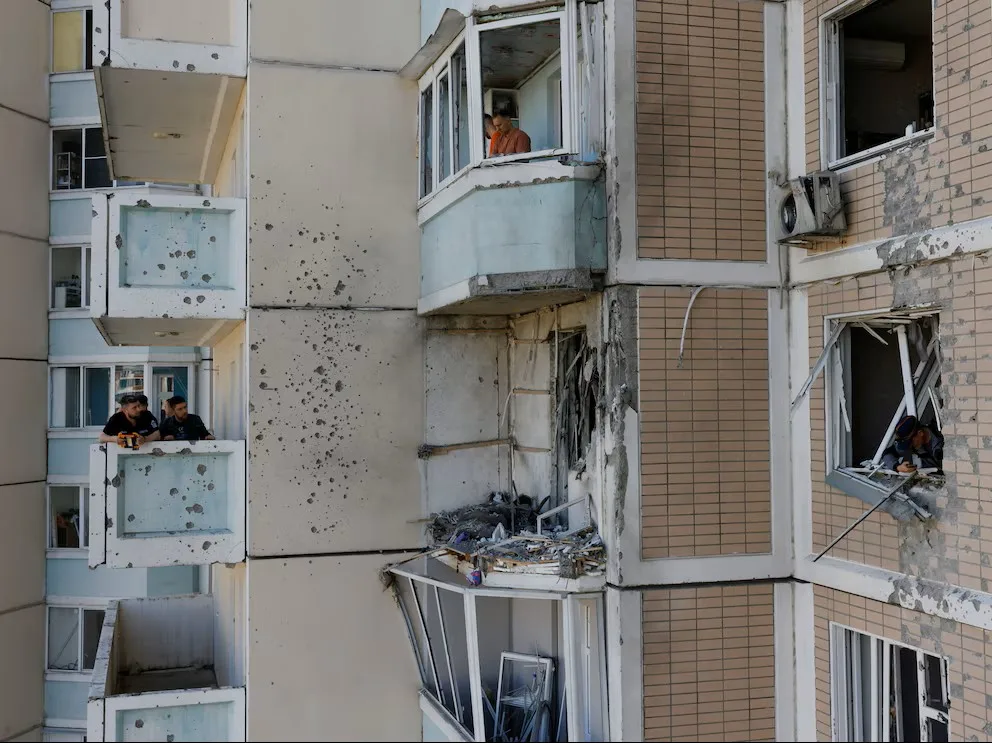 Ucrania lanzó una ofensiva masiva con más de 500 drones contra varias regiones de Rusia