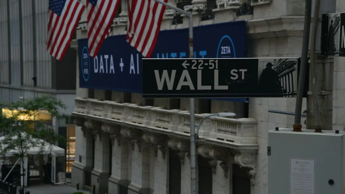 Wall Street abre mayo con ganancias tras cerrar abril con varios máximos históricos