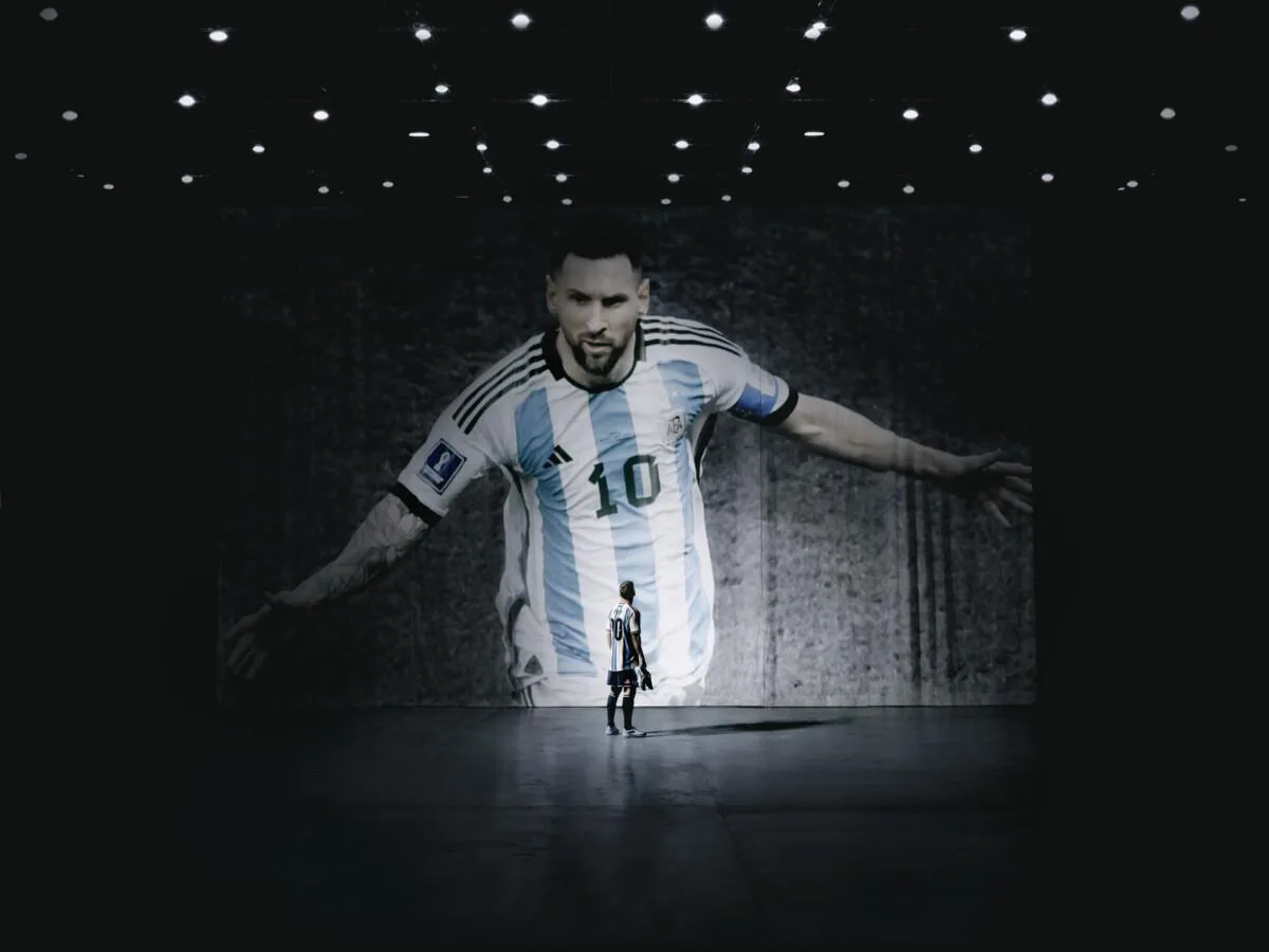 adidas rinde homenaje a Messi con una colección especial y exhibición cultural en Buenos Aires