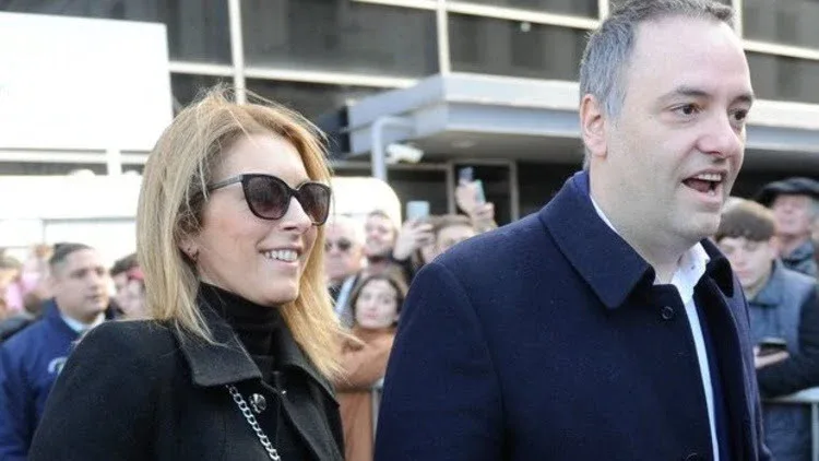 Adorni y su esposa se adhieren al Régimen Simplificado de Ganancias en medio de polémica