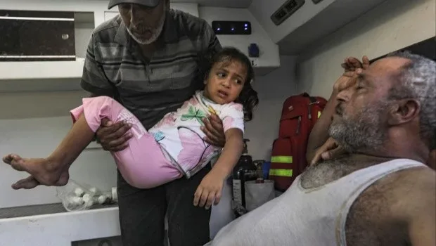 Ataque con dron israelí deja muertos y heridos en un café de Gaza