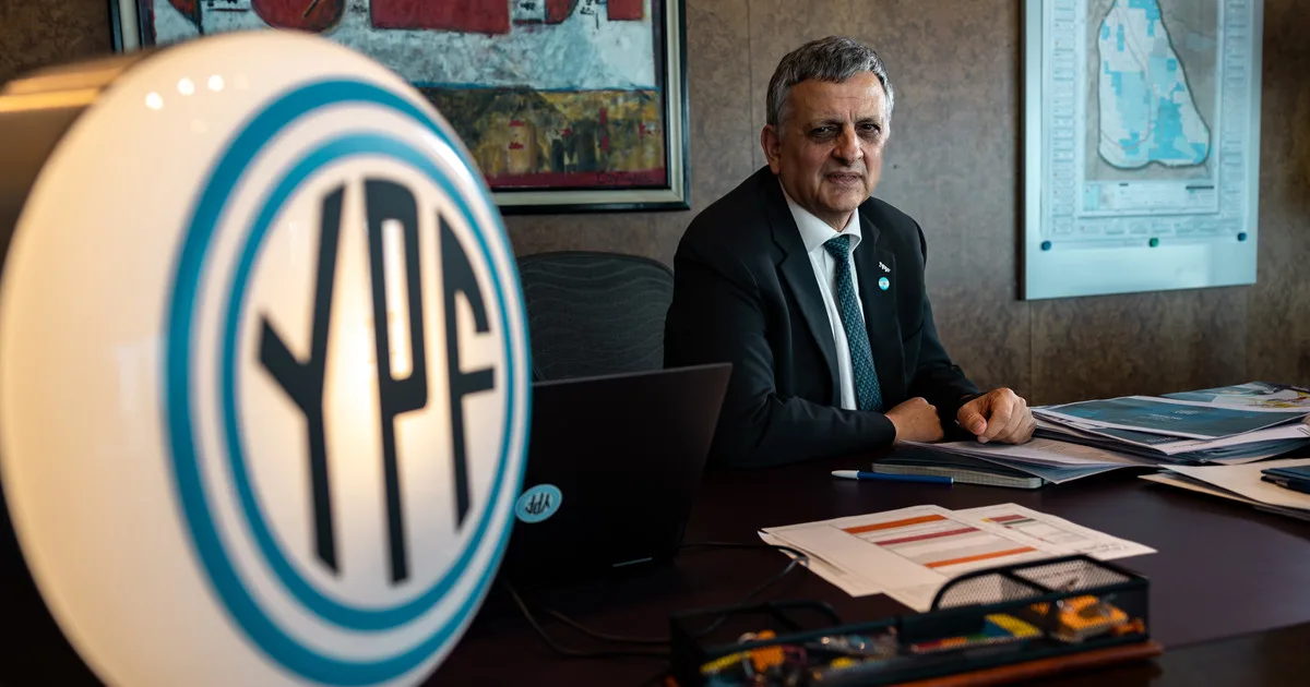 Cambios en el directorio de YPF abren debate por sueldos y representatividad estatal
