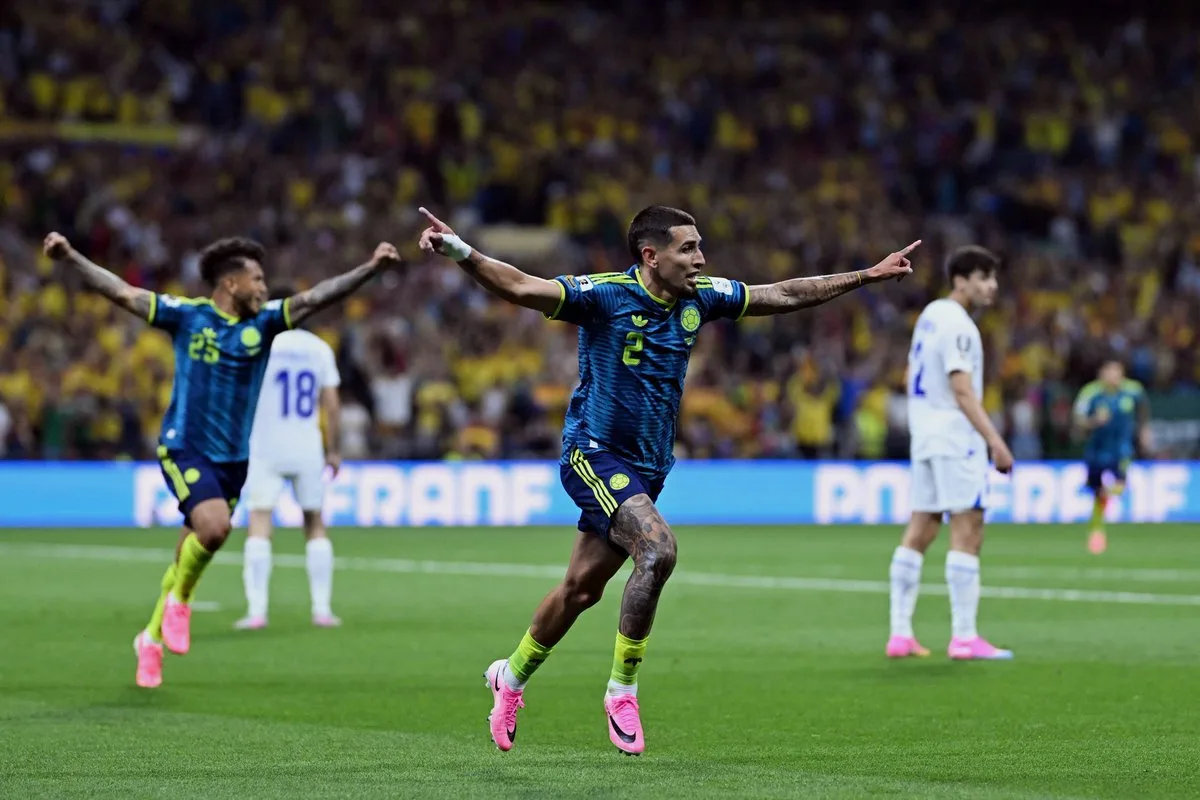 Colombia venció 3-1 a Uzbekistán en su debut mundialista en México