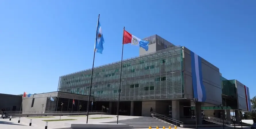Condenan a un joven por tráfico de drogas y posesión ilegal de armas en Rosario