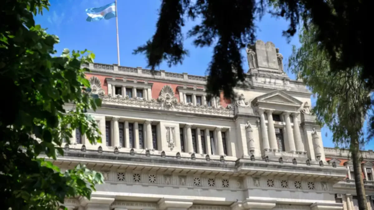 Crece la crítica al decreto que reduce controles en nombramientos judiciales