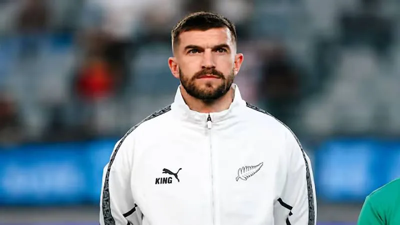 Deportivo Riestra busca fichar a Tim Payne, fenómeno viral que revolucionaría el fútbol argentino