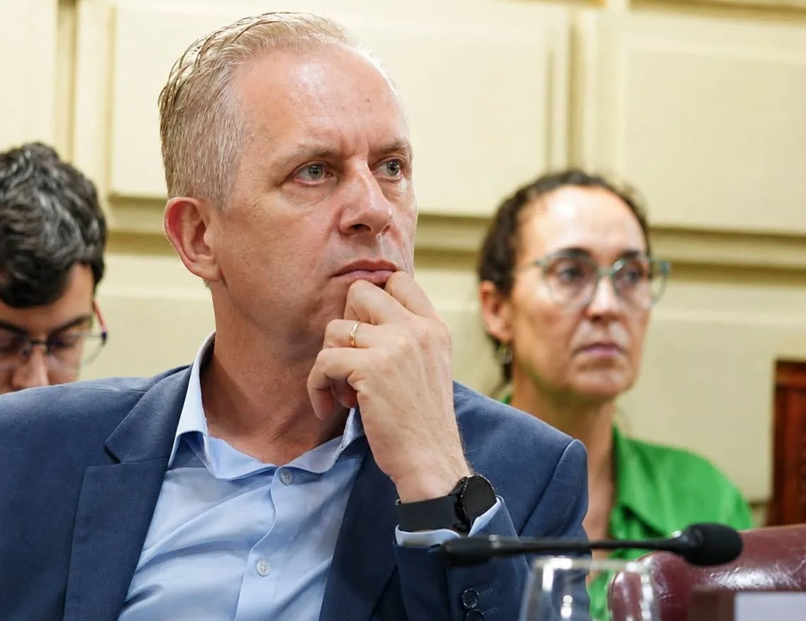 Diputado cuestiona fuerte endeudamiento y déficit persistente en Santa Fe bajo gestión Pullaro