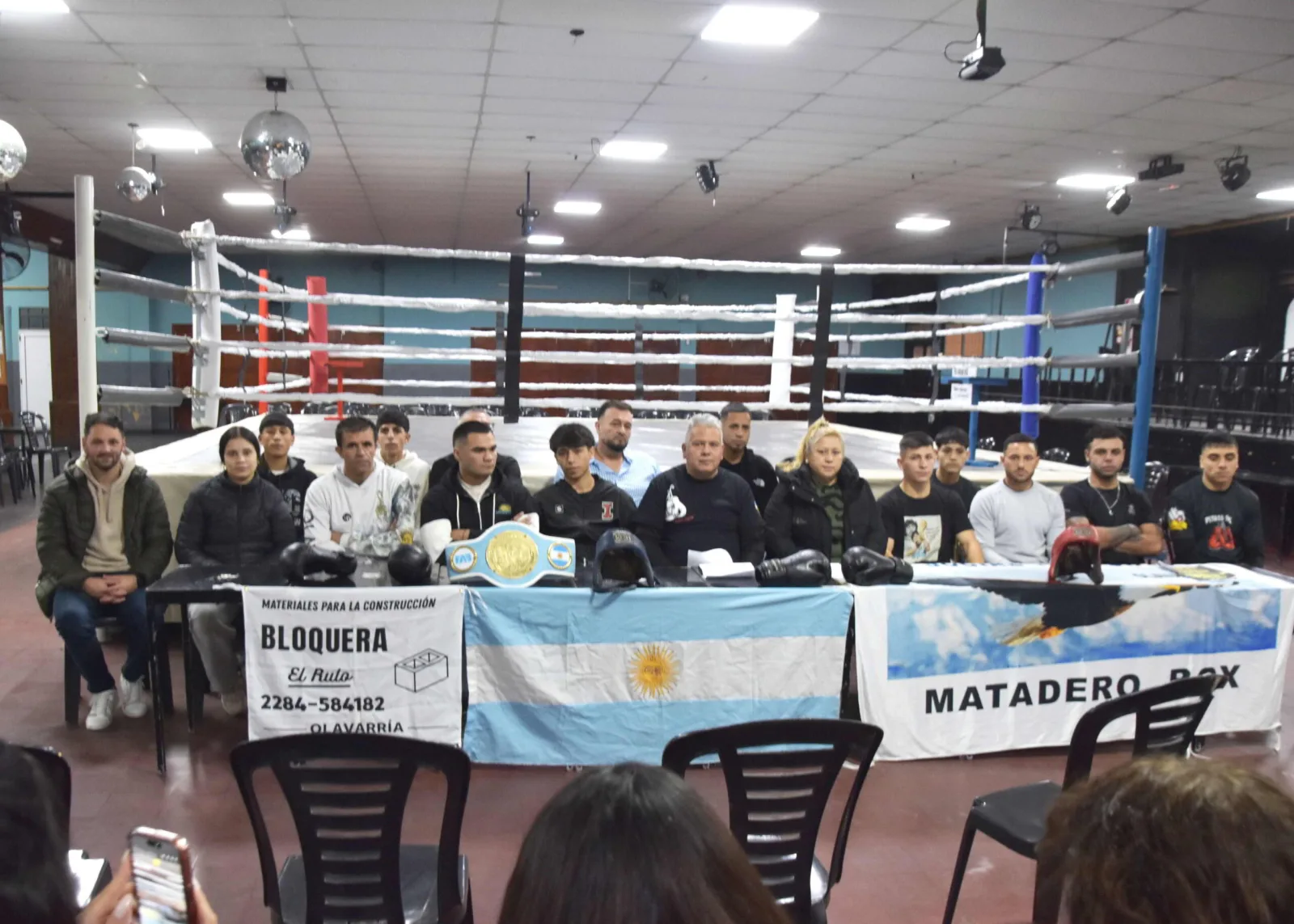 El festival «Box al estilo de Carlos López» alcanza su edición número 100 en El Fortín