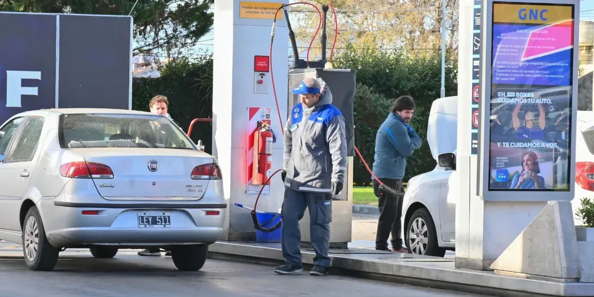 El Gobierno posterga hasta julio la actualización de impuestos sobre combustibles